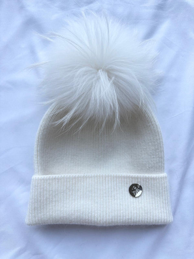 Adult - fine knit pom pom - white