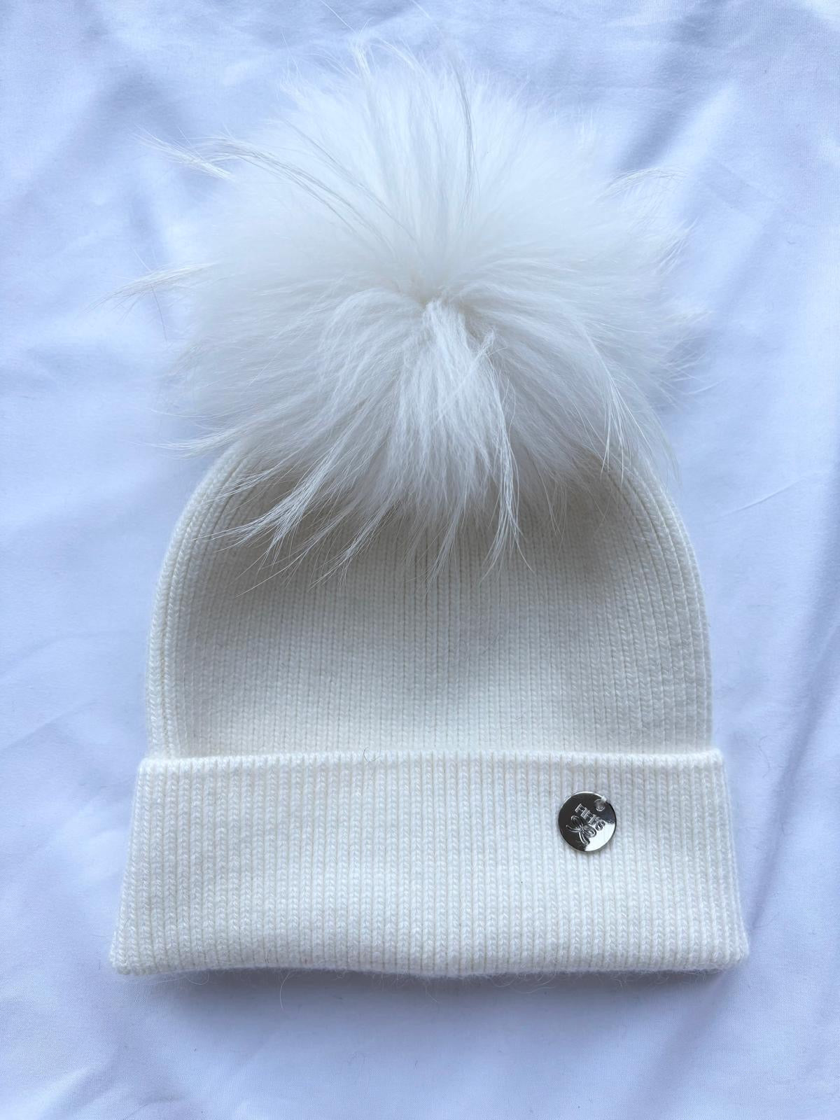 Adult - fine knit pom pom - white