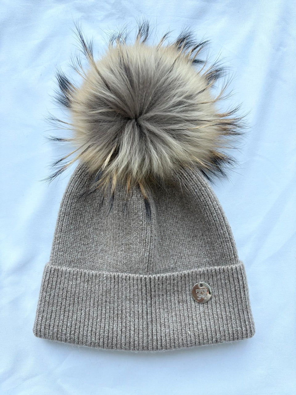 Adult - fine knit pom pom - Biscuit