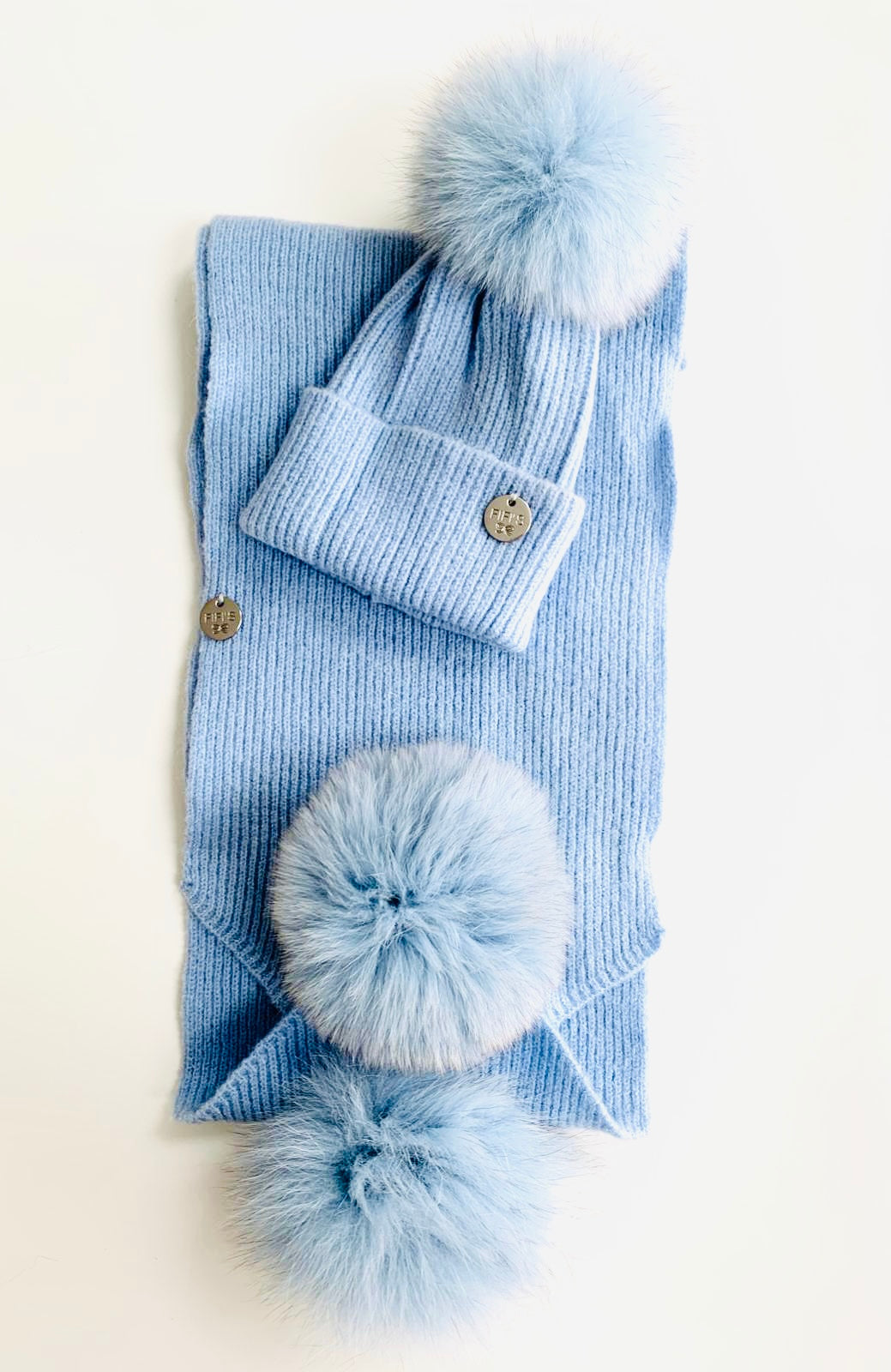 Hat and scarf set - Baby blue